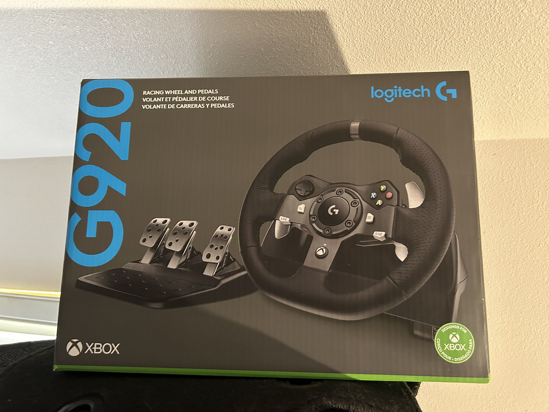 Logitech G920 Racing Simulator With Shifter