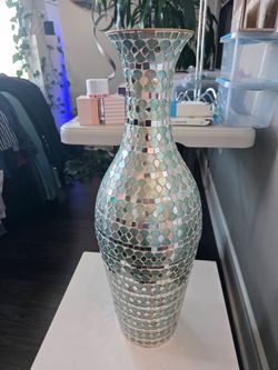 Beautiful handcrafted tall mirror vase with tea and white gold silver accents absolutely gorgeous!