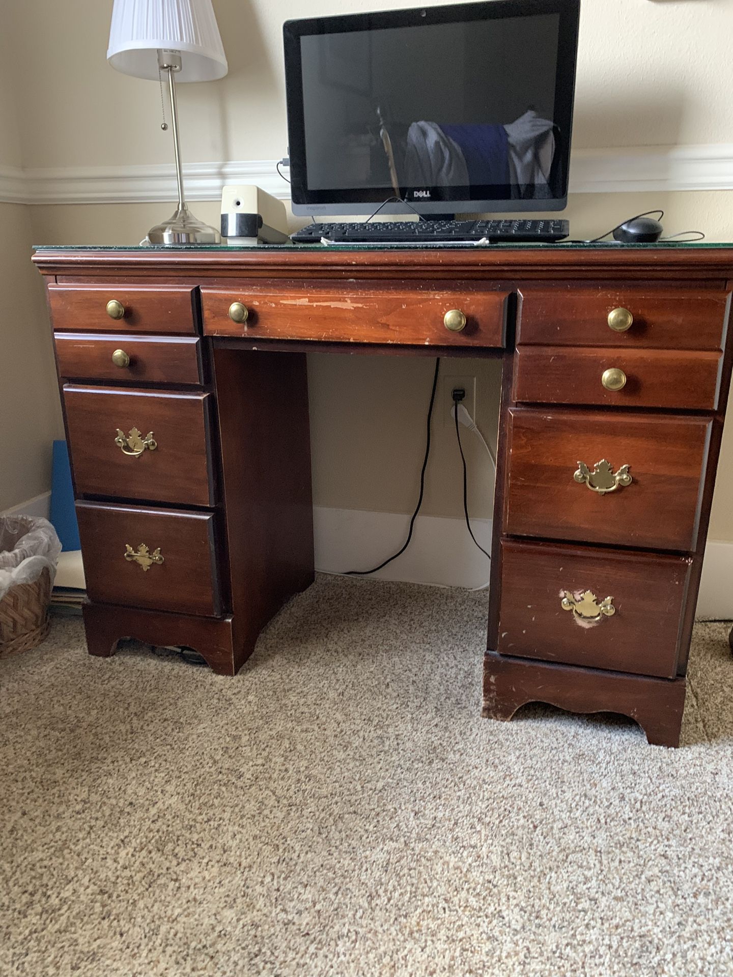 Desk & Chair