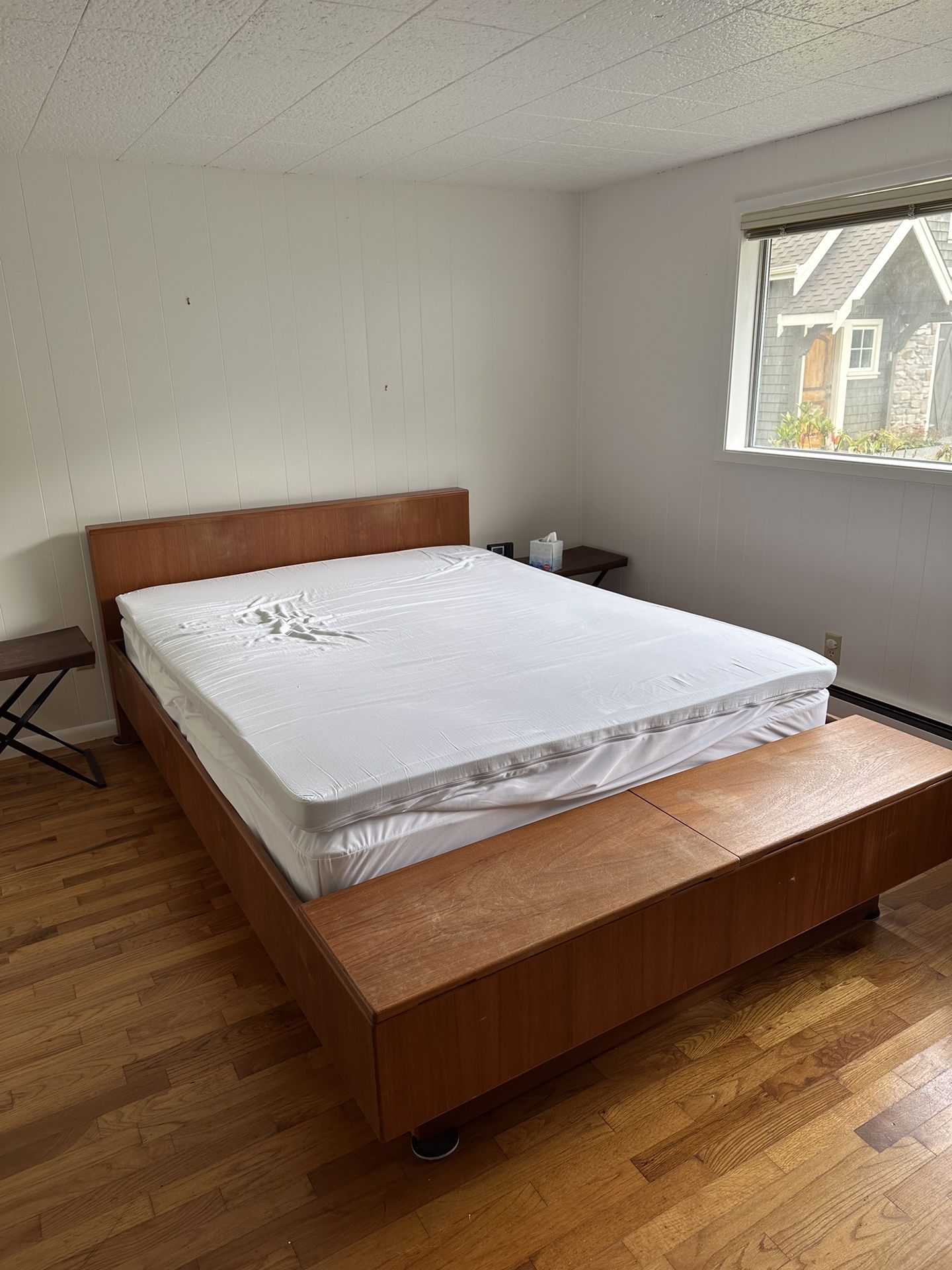 Teak Queen Platform Bed With Storage