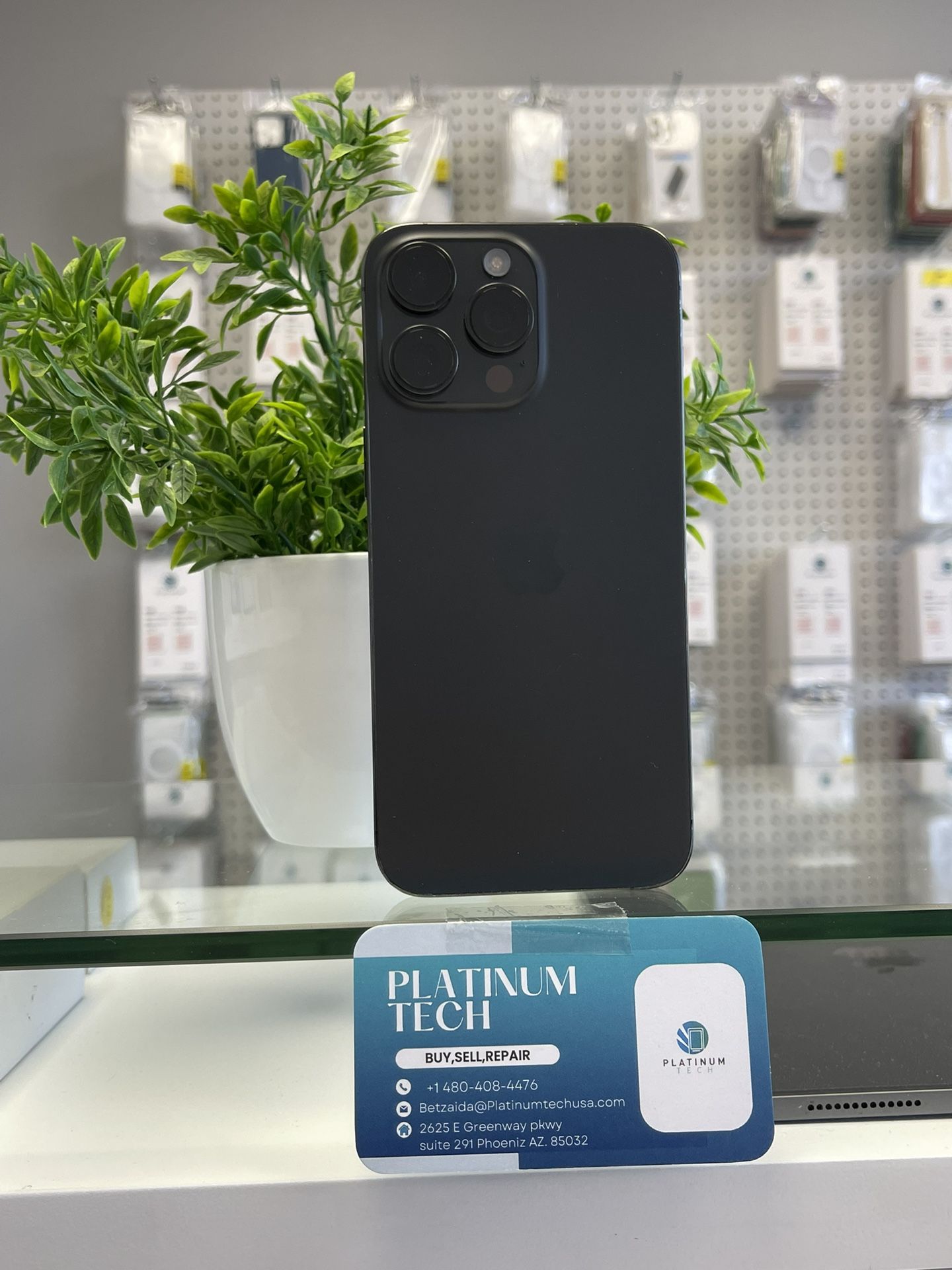 iPhone 15 Pro Max 256Gb Black Color Unlocked AirPods For Free