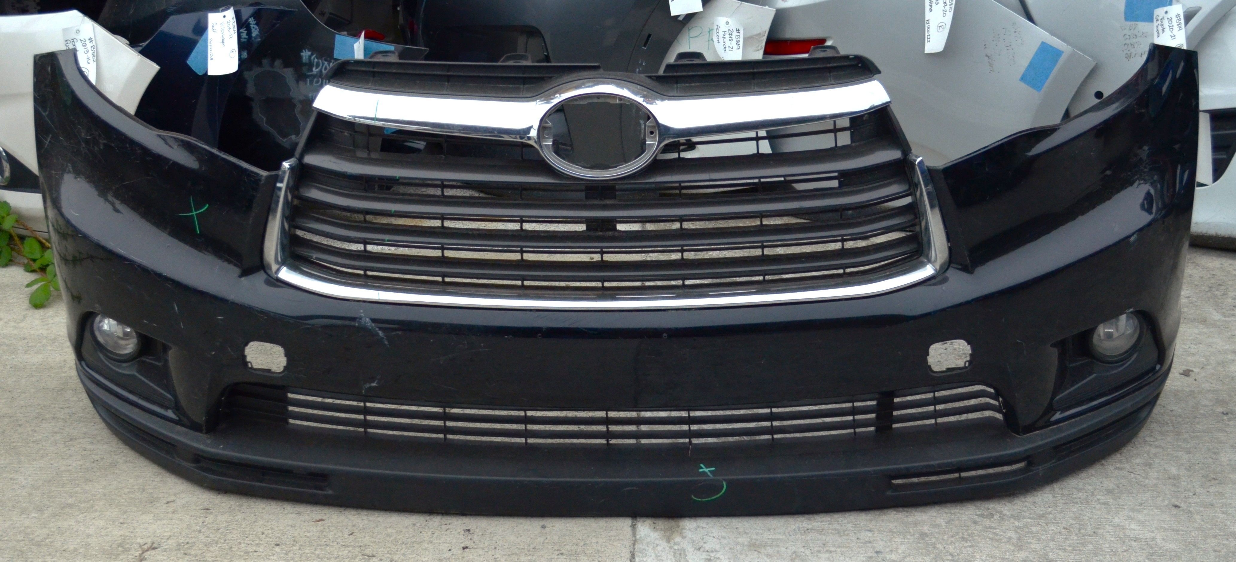 USED REF#B984 || 2014-2016 TOYOTA HIGHLANDER || FRONT BUMPER COVER
