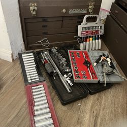 Waterloo Metal Tool Box