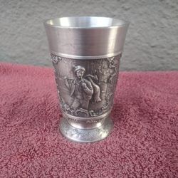 Beautiful 4"1/2 Vintage Medieval Globlet Pewter