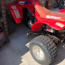 Una 80 Yamaha Y Una Honda 300 La Honda 1300 Y La 80 &700