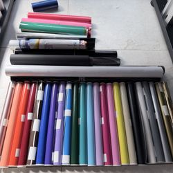 Brand New Vinyl Cricket Circuit and 5 Mounts with Extras