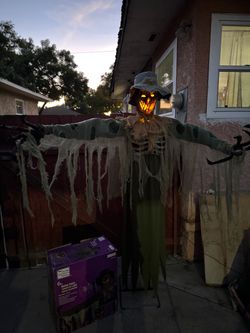 Inferno Scarecrow Halloween Prop