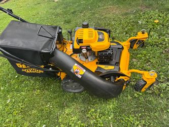 DEWALT 28 in. 224cc E-GOV Engine 3-in-1 Gas RWD Self-Propelled Lawn Mower. New
