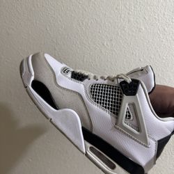 Jordan 4 