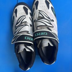 Giro mountain cycling shoes 