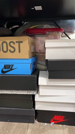 Jordans/Nike Shoes