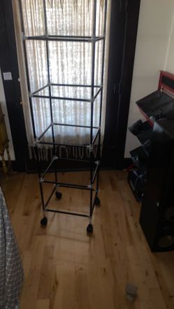 Steel rack with wheels