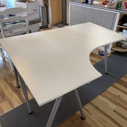 IKEA Gallant Desk