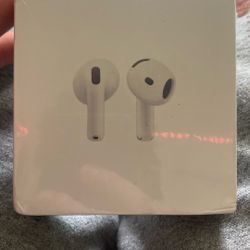 Pods 4 ( 1-1 Like New)