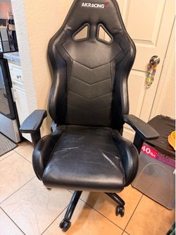 Gaming chair