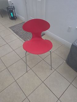 IKEA Inspired Shape Arne Jabcosen Chair Plastic