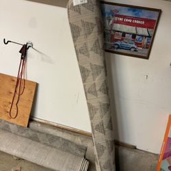 8 Ft x 10 FTt carpets for sale