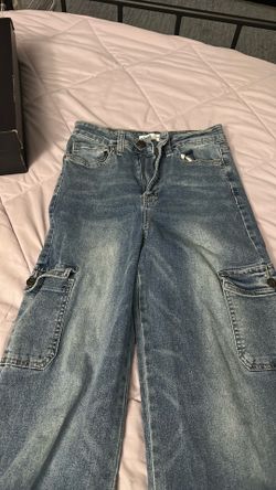 slim fit cargo jeans