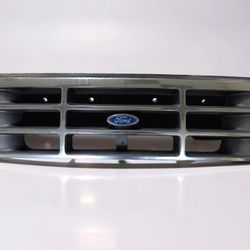 FORD F150 F250 F350 BRONCO GRILLE F2TB 8200 CAV 4, 92-97, USED OEM