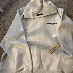 Essential hoodie size XL