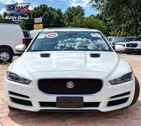 2018 Jaguar XE