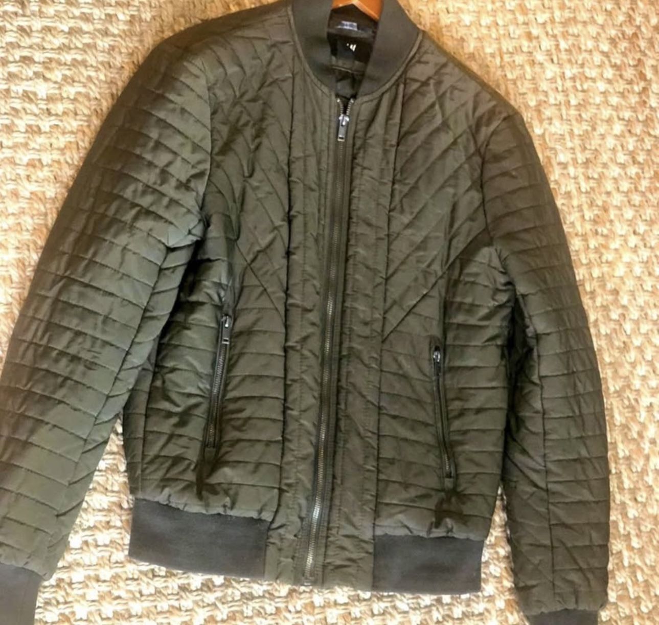 H&M Men’s Olive Green Quilted Bomber Jacket