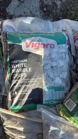 Vigoro Premium White Marble Chips