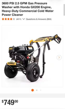 DeWalt 3600 psi 2.5 GPM Gas Pressure Washer  with Honda Engine