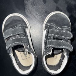Size 4 Vans