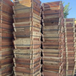 New 24” wooden planter box $28 each , wood box for plant, wood planter 24”x24”x22” 