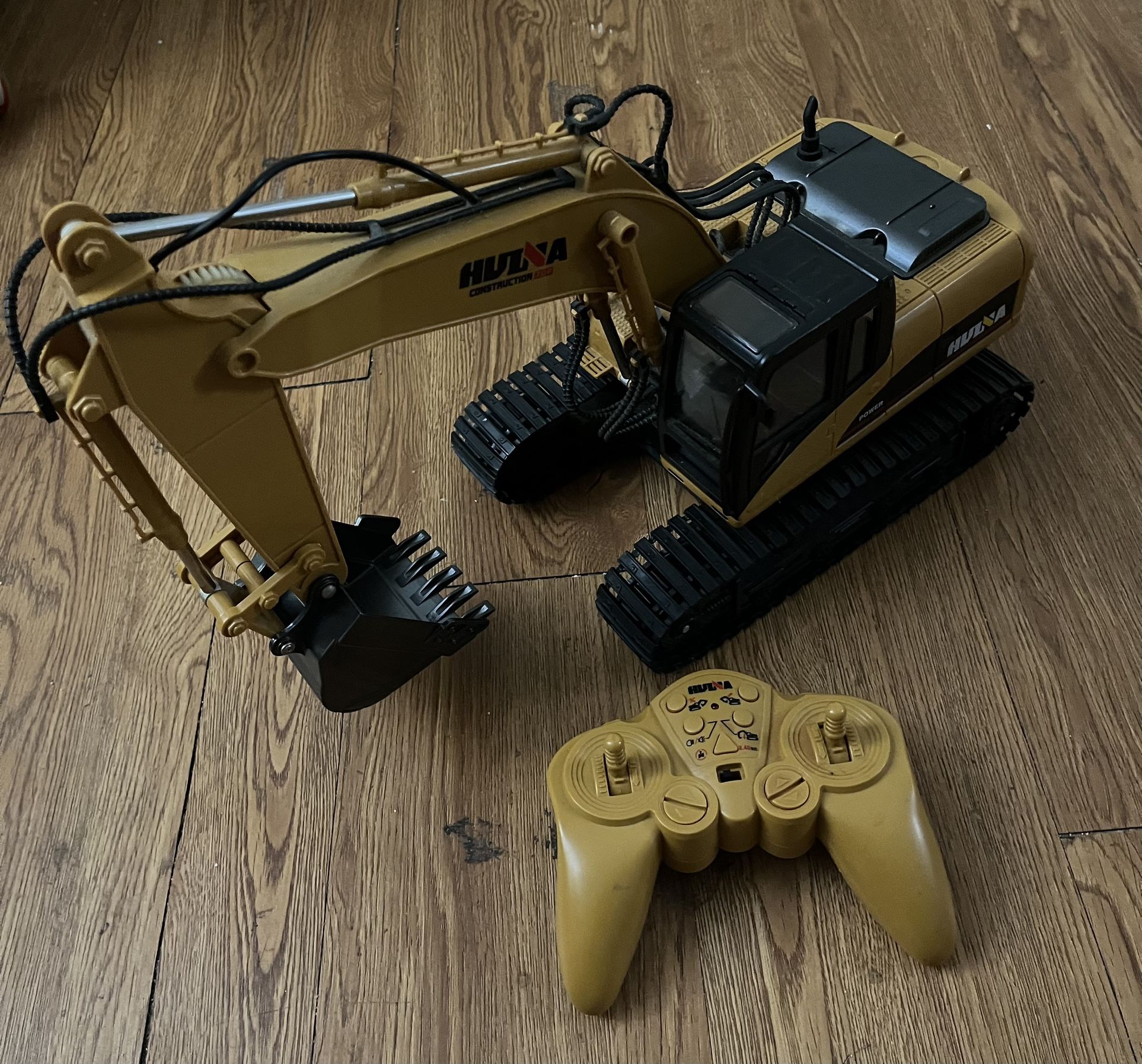 RC Excavator 1:14