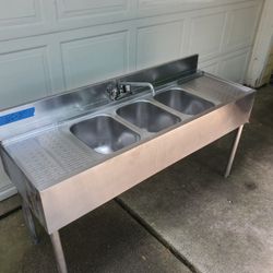 60" STAINLESS STEEL 3 COMPARTMENT SINK with BRAND NEW FAUCET 