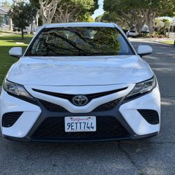 2019 Toyota Camry Sport 