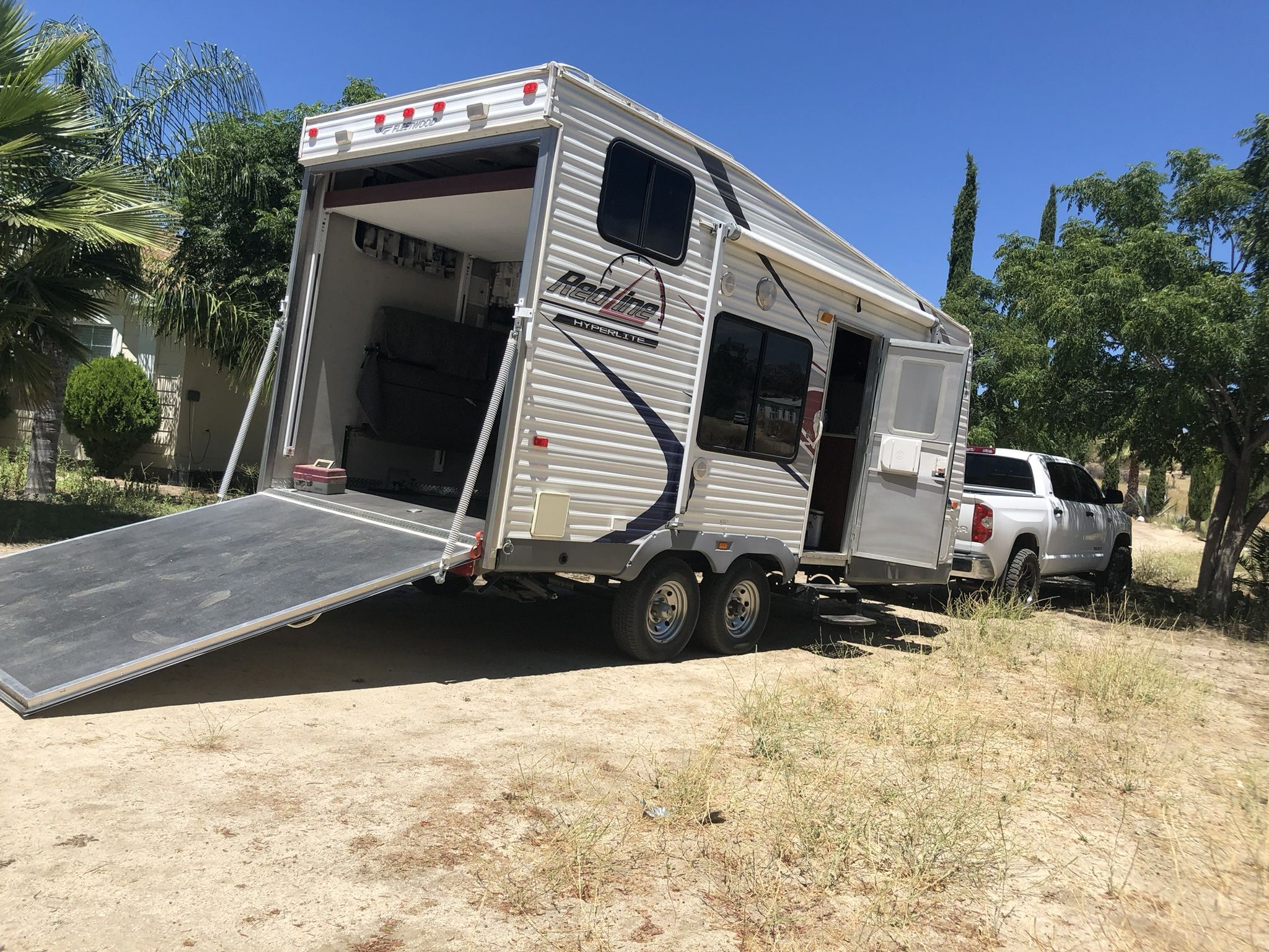 2007 Fleetwood Redliner 180fx