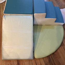 Child’s Climbing Blocks