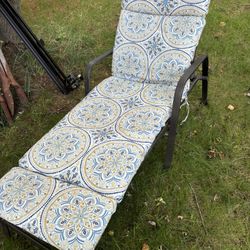 Patio Lounge Chair With Cushion 25$ Holly Area