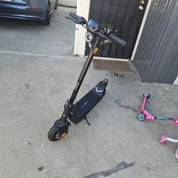 NIU SCOOTER