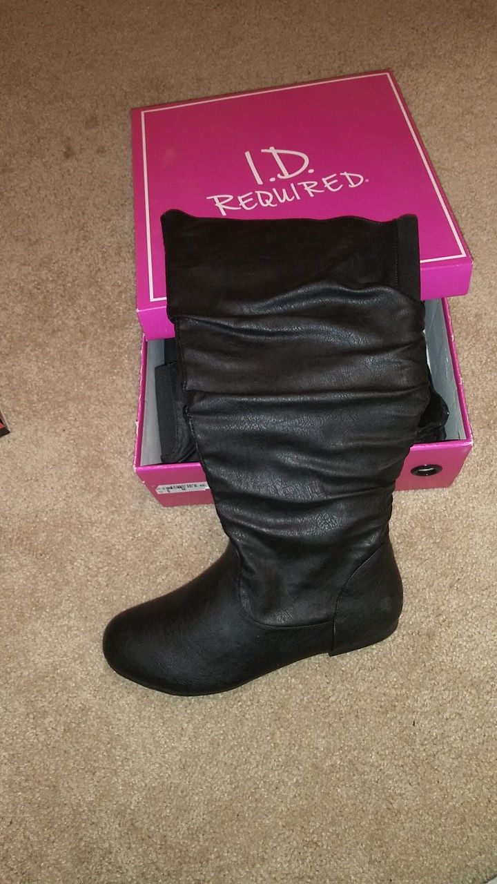 New Mid-Calf Black Boots