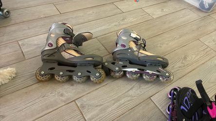 Grey roller blades