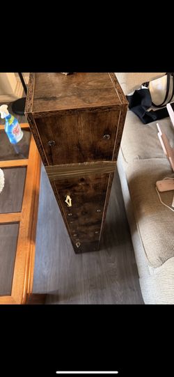 Floating shelf
