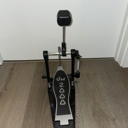 DW 2000 Drum Pedal