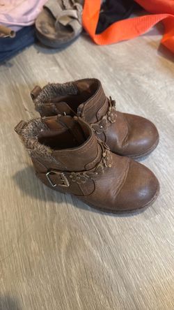 Size 7 toddler boots