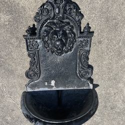 Antique French Style Lion Head Cast Iron Wall Fountain Garden Sink Lavabo