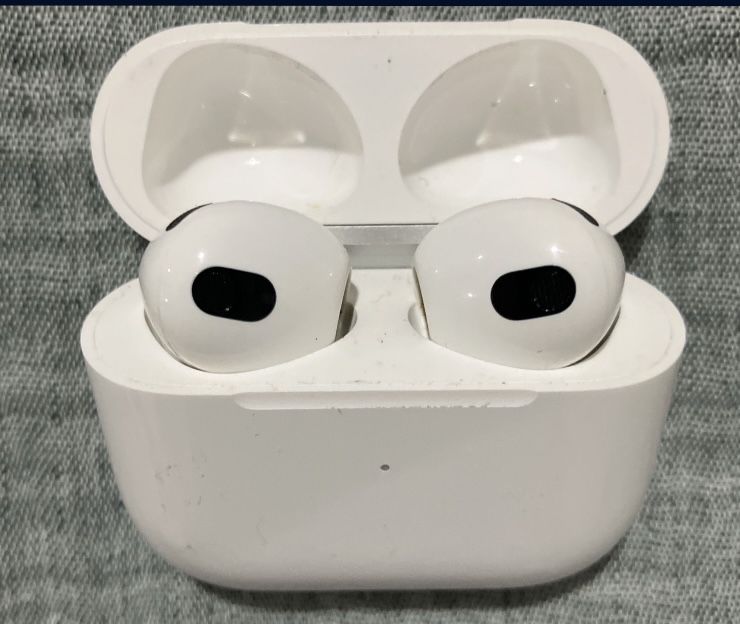 Apple AirPods Gen 1