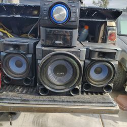 Sony Mini HiFi Component System MHC-EC909iP