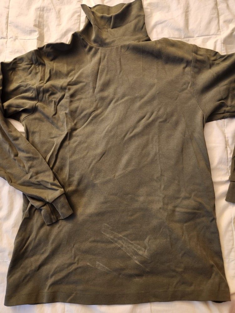 Green Turtle Neck Medium Size