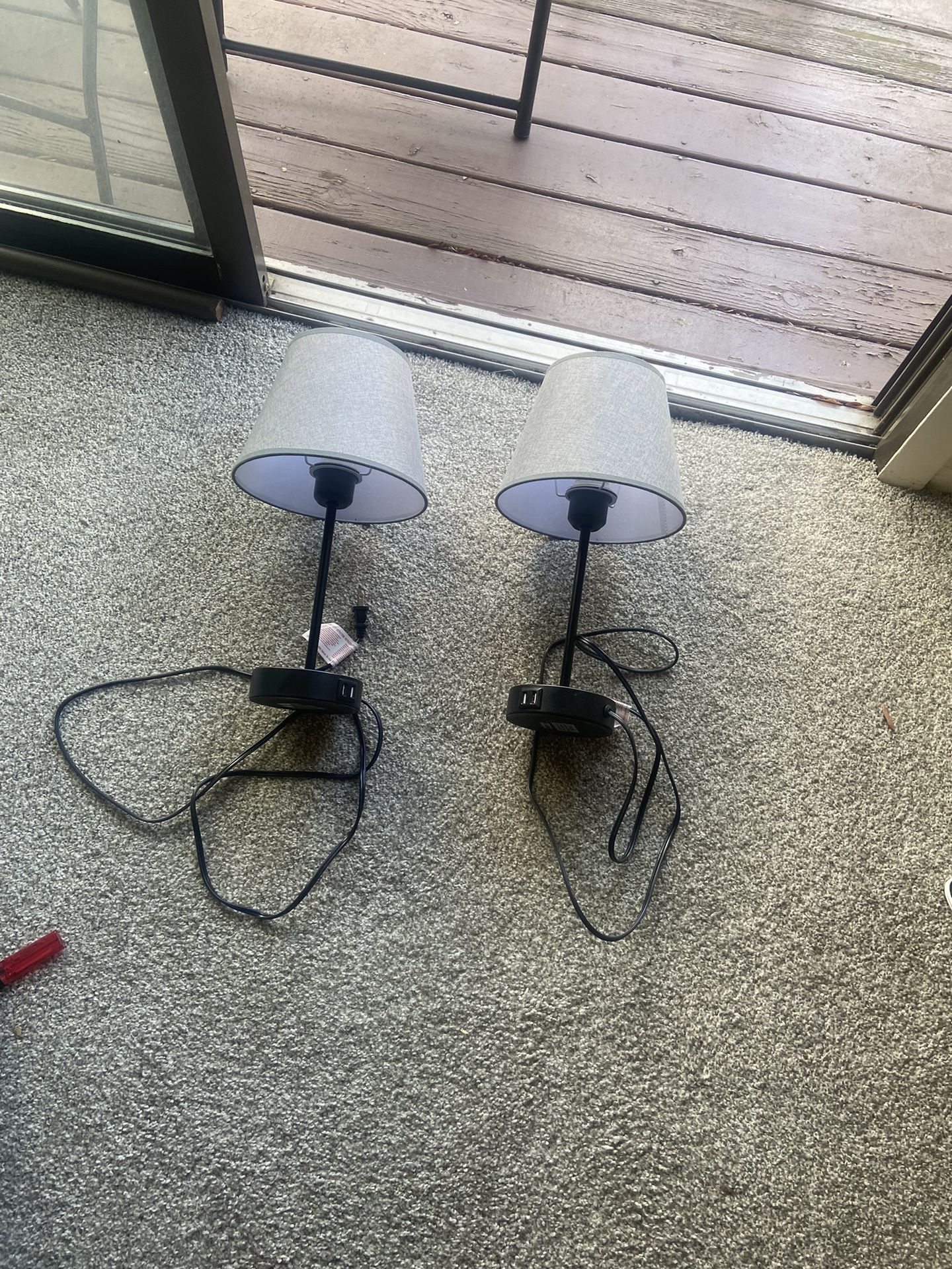 2 matching lamps with 2 usb chargers on each