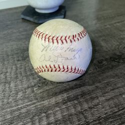 Willie Mays/1962 Giants Signed Ball