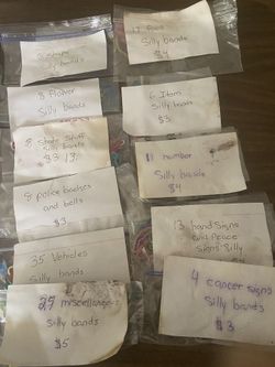 Silly Bandz 