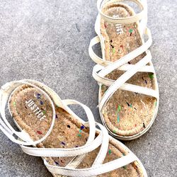 Girls size 3 Flats White Sandals Shoes Justice